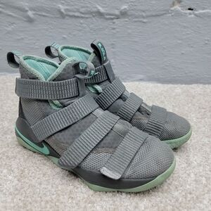 Nike Zoom Youth LeBron Solider Basketball Athletic shoes